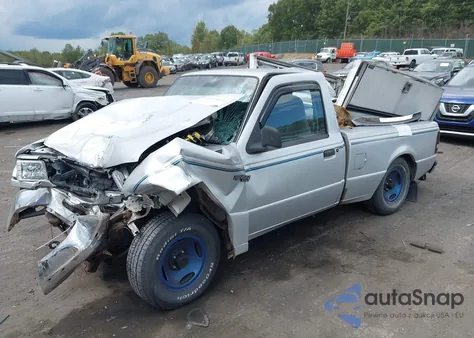 1994 Ford Ranger z USA, uszkodzony, nr VIN 1FTCR10A4RTA80724